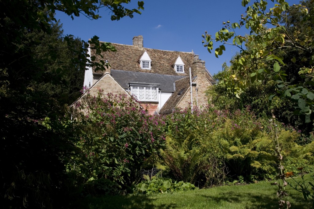HouseSide1