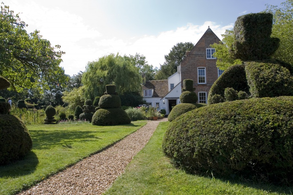 HouseTopiary1